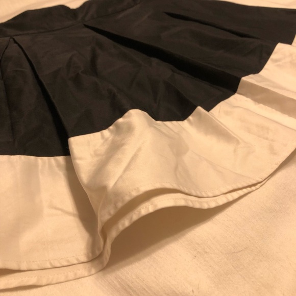 H&M Preppy black and white skirt - Picture 4 of 5